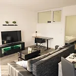 With Balcony & Parking - Apolonialiving * Karlsruhe