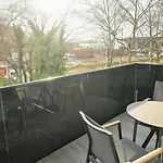 With Balcony & Parking - Apolonialiving Apartmán *