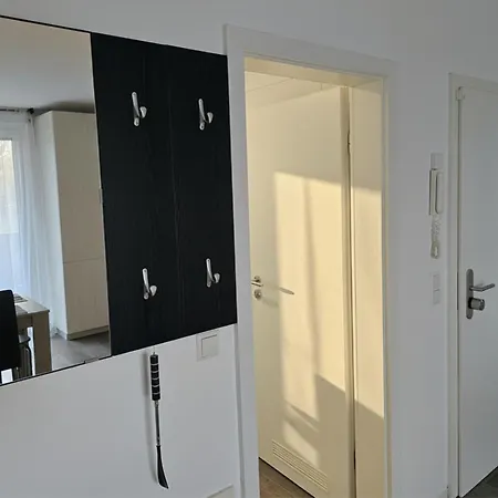 With Balcony & Parking - Apolonialiving شقة كارلسروه