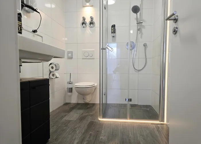 Modern Living Nearby Rheinhafen Mit Balkon Und Parken - Apolonia Living * Karlsruhe